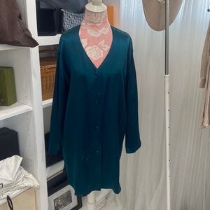 New Vintage Victoria Secrets Emerald 100% Silk Nightshirt P Small